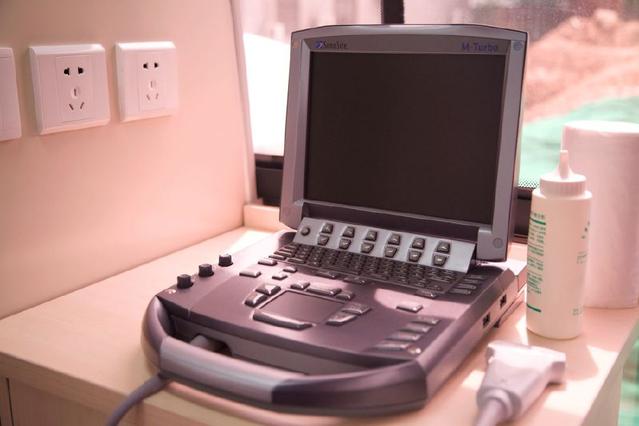 去醫(yī)院體檢已過(guò)時(shí)，移動(dòng)醫(yī)療車讓體檢更便捷