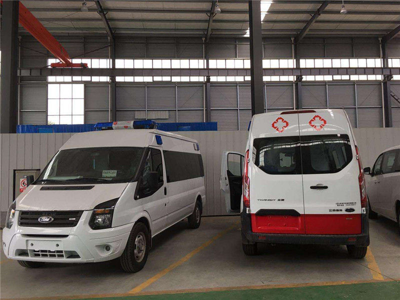 救護(hù)車(chē)購(gòu)買(mǎi)的時(shí)候注意事項(xiàng)有哪些？這一點(diǎn)非常重要02